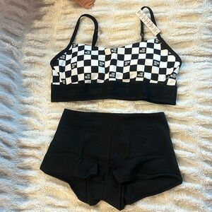 Victoria’s Secret pink sports bra and panty set medium